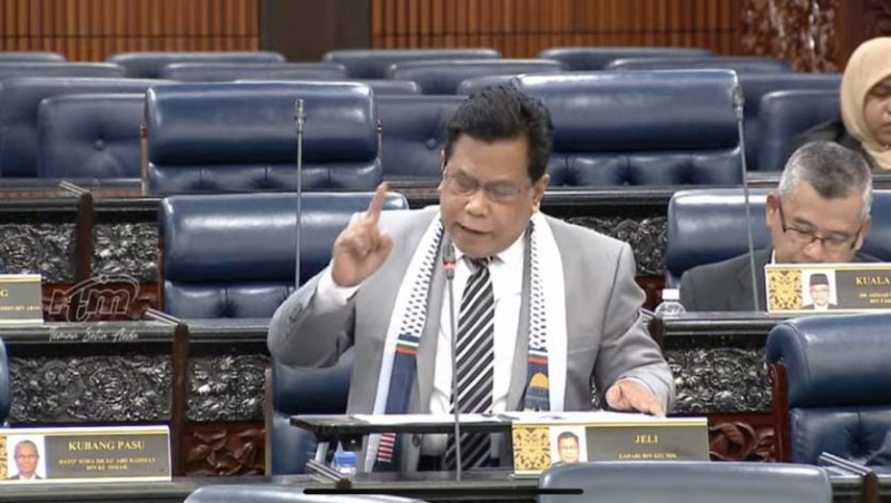 Now, Jeli’s Bersatu MP says he backs Anwar’s govt