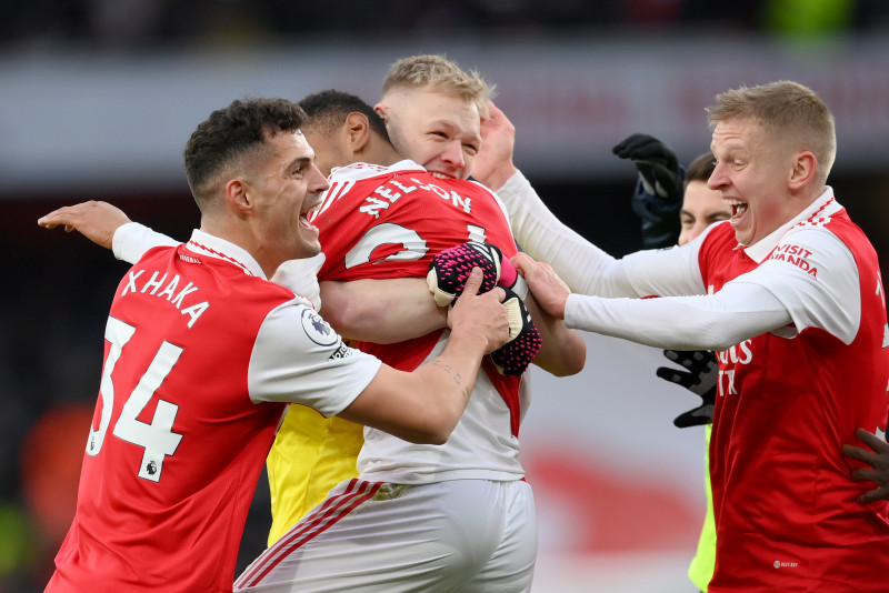 Arsenal stage thrilling fightback to maintain five-point lead over Man City