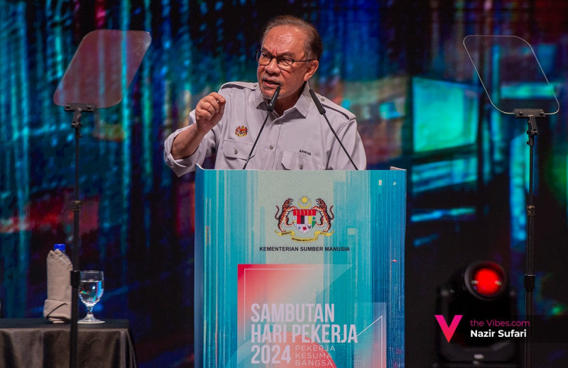 Anwar announces over 13% pay hike for govt servants, largest in history
