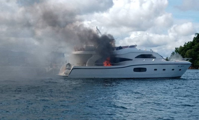 Luxury yacht goes up in flames in Pulau Gaya
