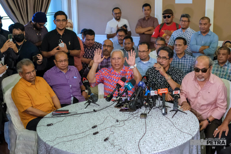 40 of 191 Umno division leaders want Zahid gone as president
