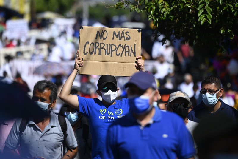 Thousands in El Salvador’s capital rally against corruption