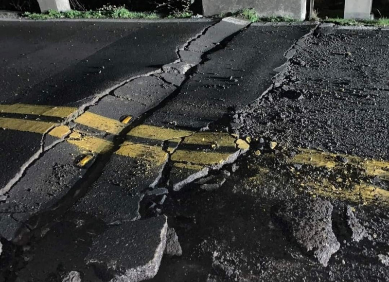 Two dead after powerful quake hits California