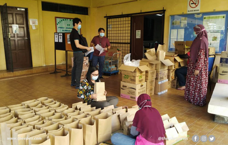 Crowdfunded aid kits for hardcore poor coronavirus patients in Sabah 