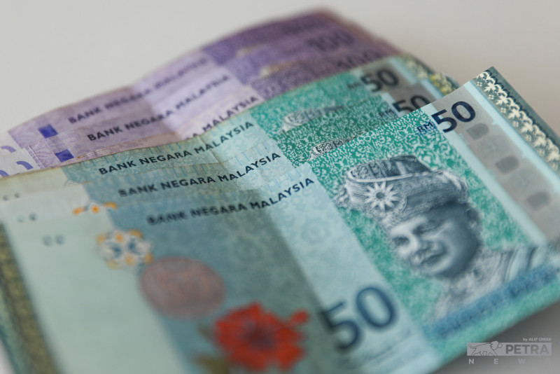 Ringgit opens flat against USD on mixed sentiments