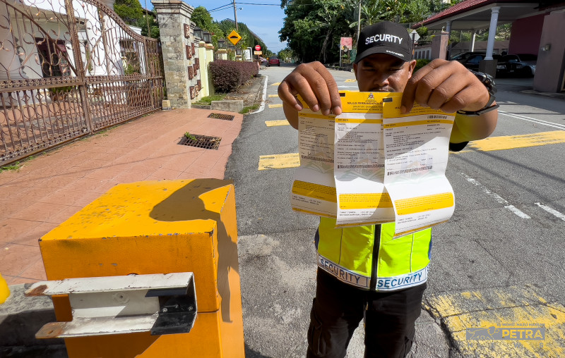 Gombak folks fear more crime after local council removes security barriers