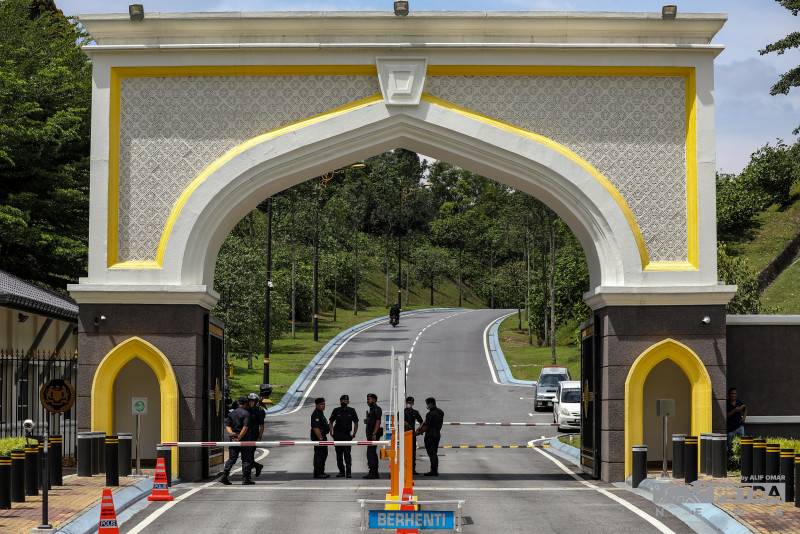 A Pakatan-Perikatan unity government?