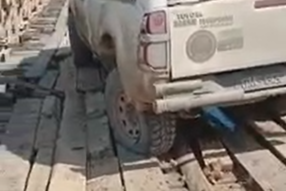 Broken bridge triggers transport woes in rural S’wak