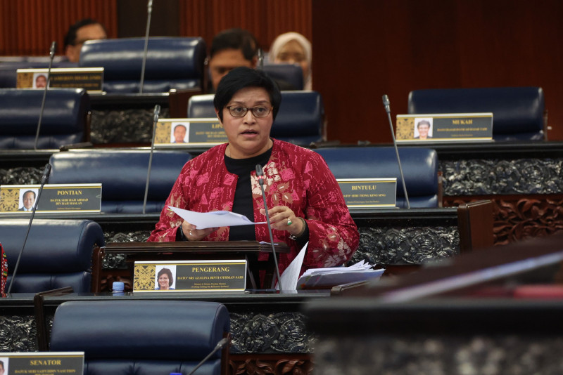 Govt taking better steps to curb online scams after billions lost: Azalina