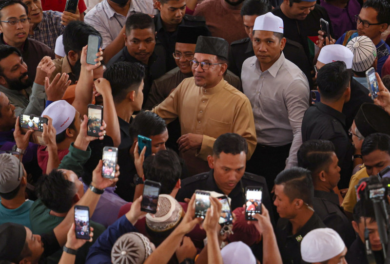 Johor floods: PM announces RM50 mil immediate aid