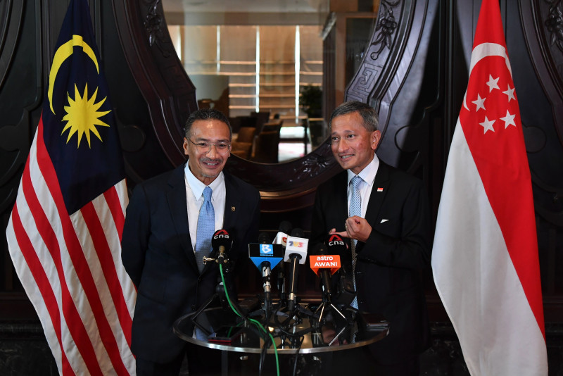 M’sia, S’pore ironing out vaccine certs issue to facilitate cross-border travel