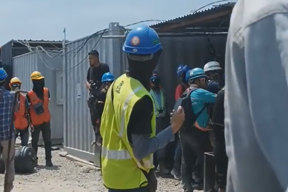 Construction workers in Sabah attack company rep over late salaries