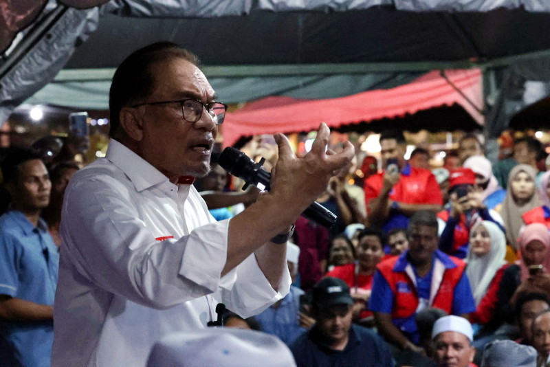 Preach with virtue, not insults, PM tells state leaders