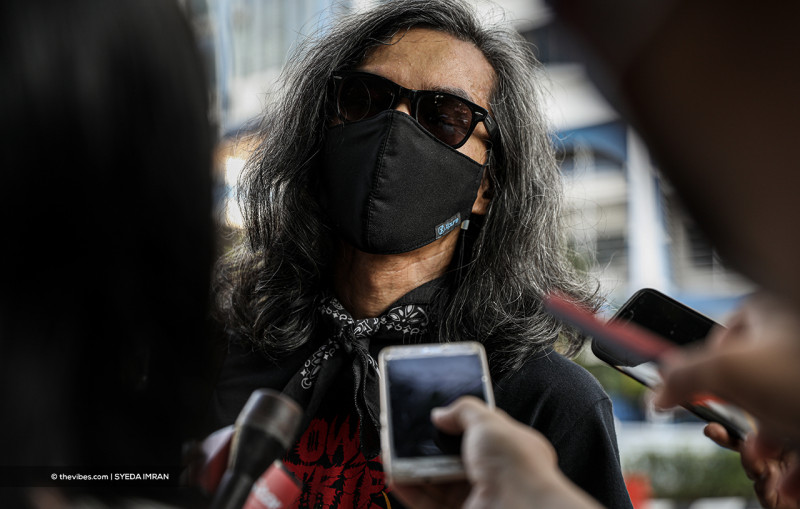Perak Umno Youth lands Fahmi Reza in hot water over MB poster