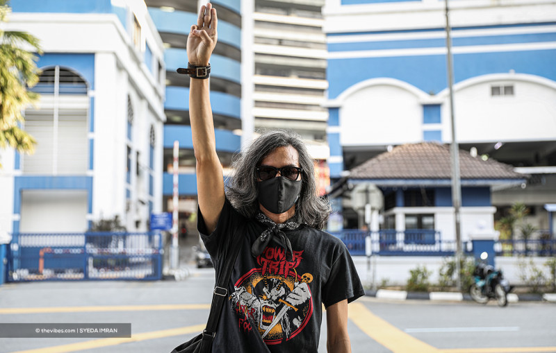 Police report filed against Fahmi Reza over graphic featuring Pahang regent