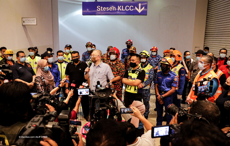 LRT operators on duty last night suspended: minister