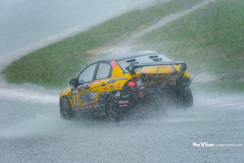 M’sia C’ship Series: rain wreaks havoc on Race 1