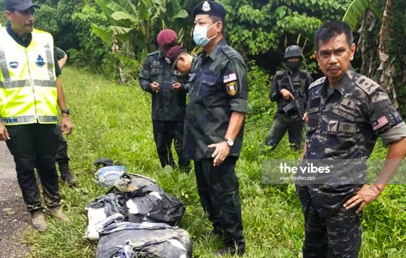 Smugglers were trying to transport ketum and cough mixture, say police