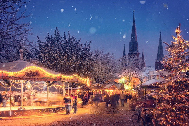 Germany plans to limit social gatherings at Christmas