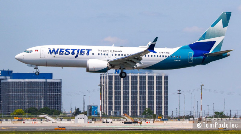 Warning light halts Boeing 737 MAX flight in Canada