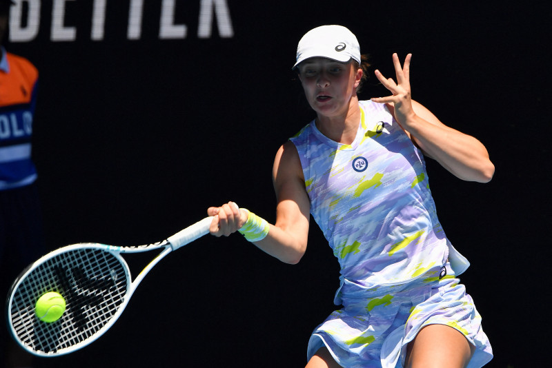 Australian Open: retired champion Barty inspires top seed Swiatek