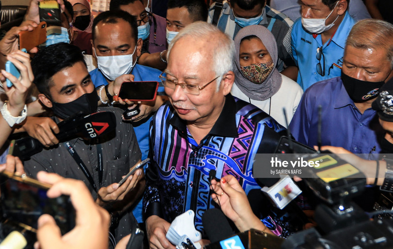 Umno Supreme Council to make ‘final decision’ tonight: Najib
