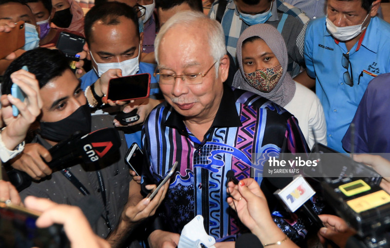 Najib expressed support for Anwar during BN meet, say sources