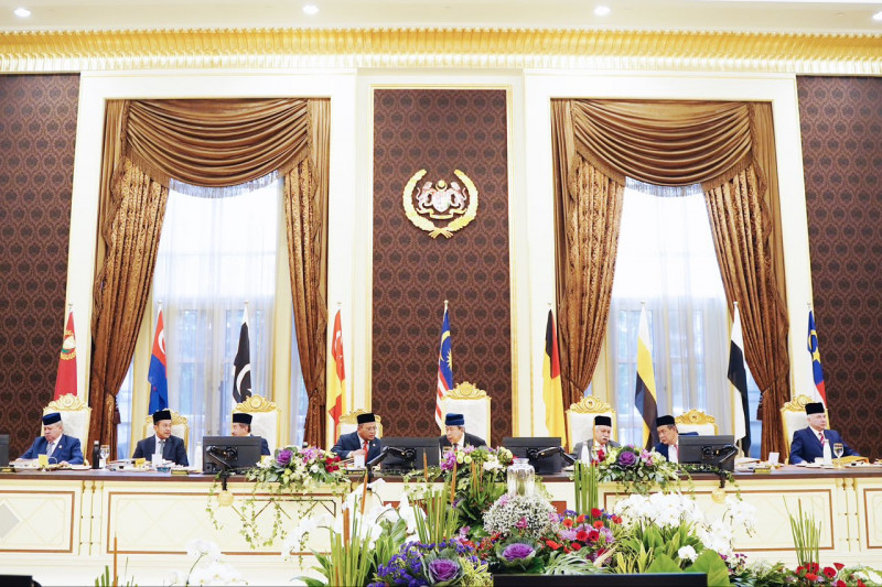 King attends second day of 261st Conference of Rulers’ meeting