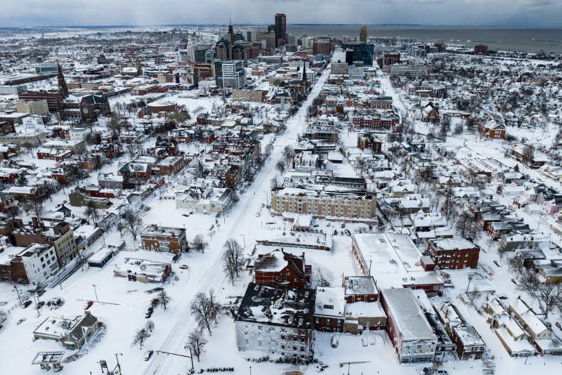 ‘Blizzard of century’ leaves nearly 50 dead across US