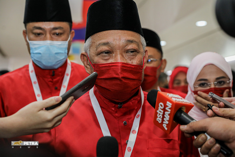Free trade zones selling only chocolates, what is govt doing, asks Bung Moktar