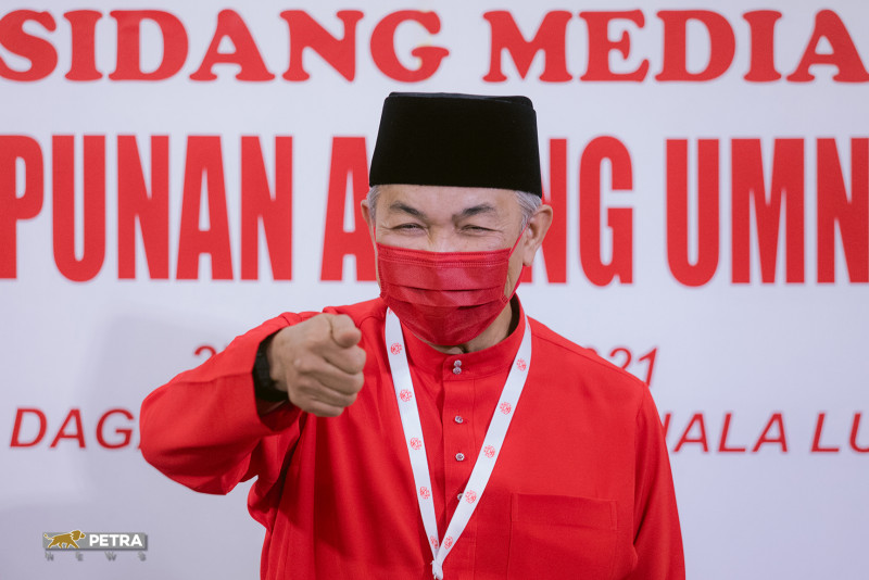 Umno polls delayed, Zahid to remain party chief until early 2023