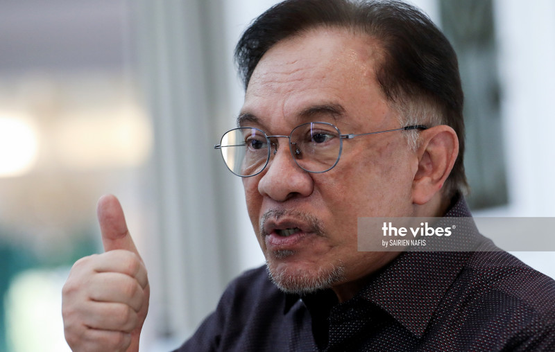 Anwar cannot stay silent on Najib house arrest, say observers
