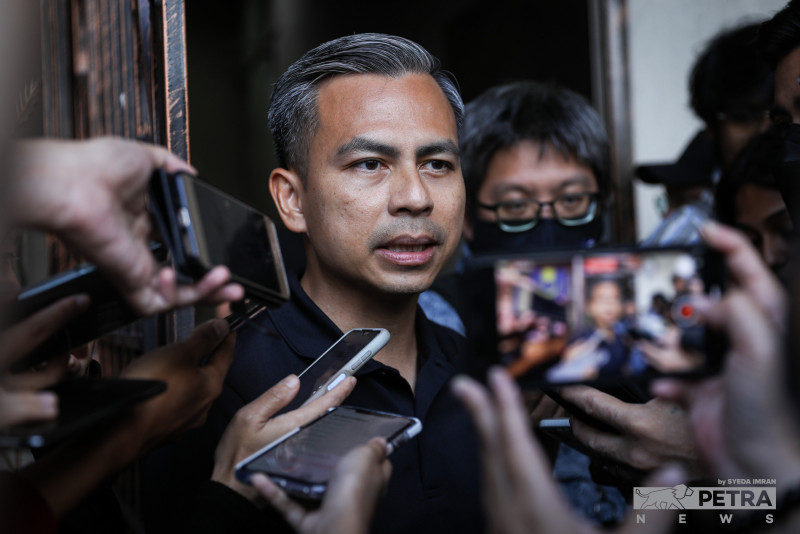 What about 1BestariNet, RM500 bil expenses, Fahmi Fadzil asks Muhyiddin