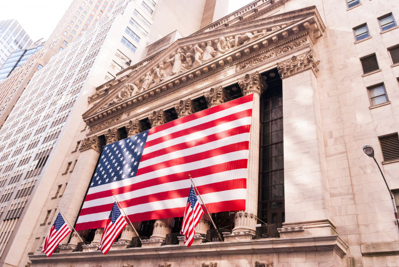 US stocks stage partial rebound from rout