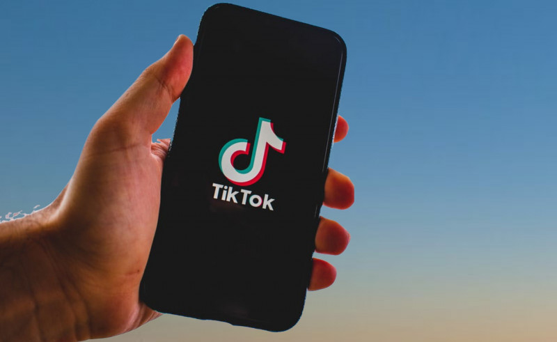 TikTok to be removed from work phones used by Irish govt staff