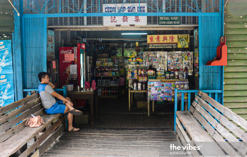 Sandakan grass jelly store takes you back in time