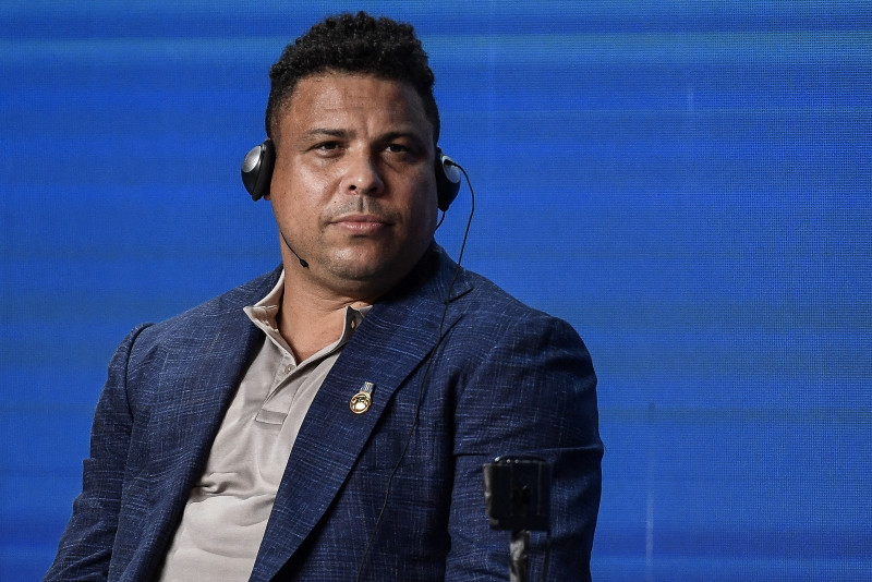 Six arrested in connection with burglary at Ronaldo house