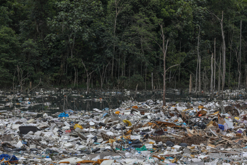 Cheras’ Black Water Lake now an illegal dumpsite
