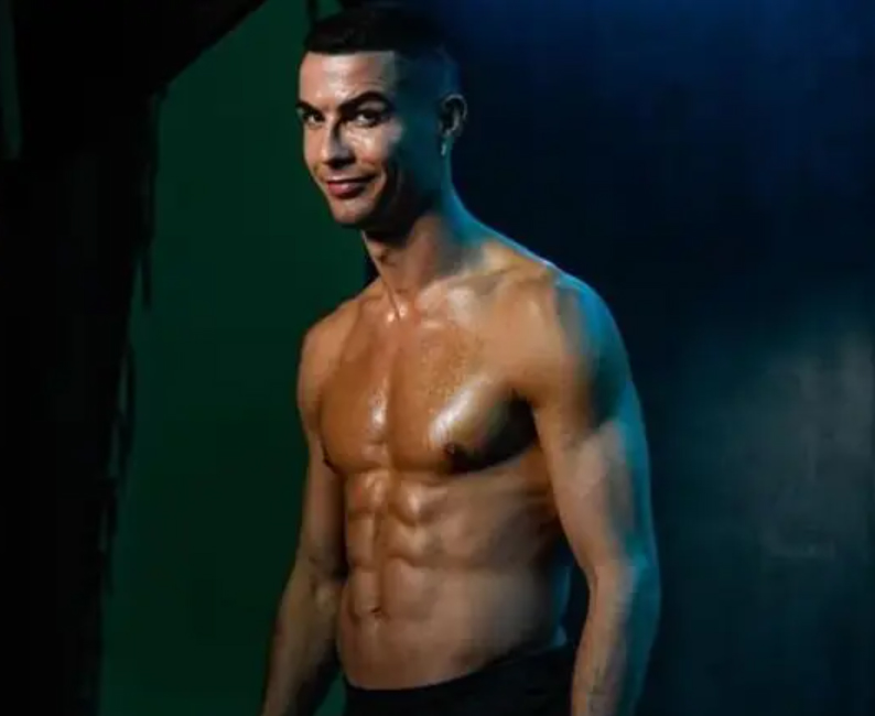 How football superstar Cristiano Ronaldo keeps fit at 36