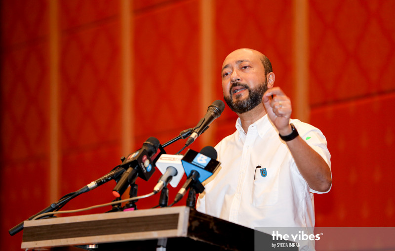 Don’t be too proud, you won due to low turnout, Mukhriz tells BN