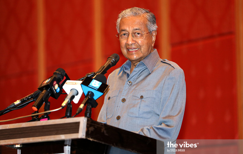 Dr Mahathir’s questionable trust issues