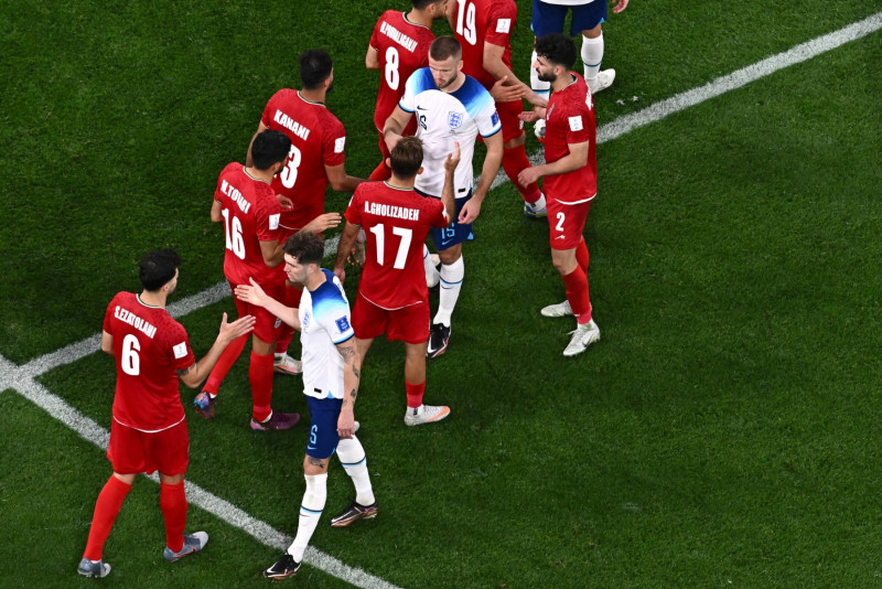 Saka and Bellingham sparkle as England crush Iran