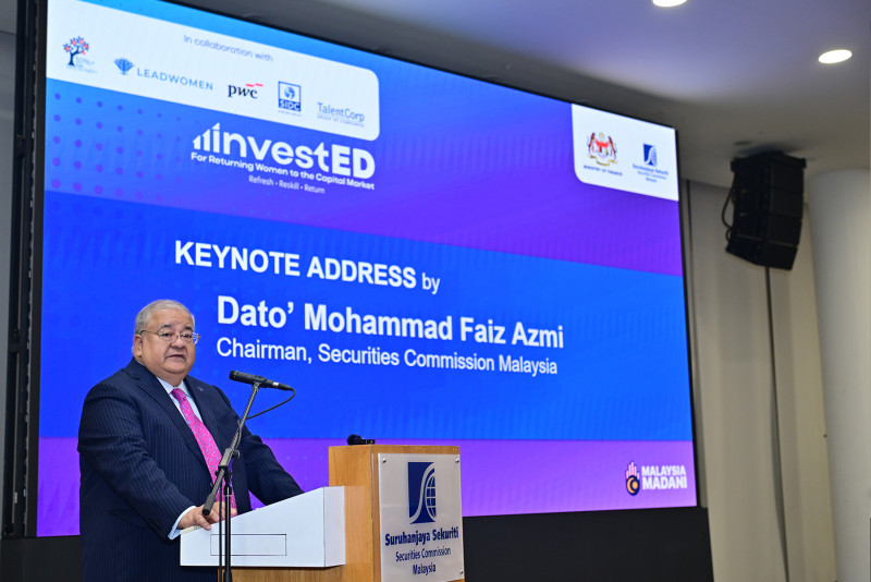 Securities Commission celebrates graduates of investED for returning women programme