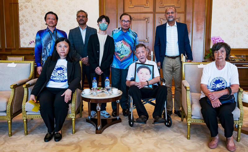 Govt agrees to reopen Beng Hock case