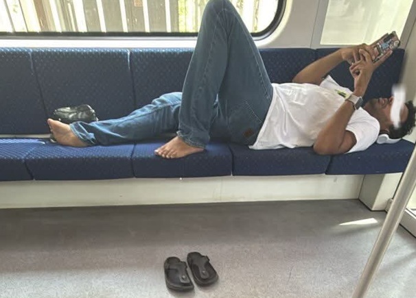 Video of individuals, believed to be Rohingyas, sleeping in MRT goes viral