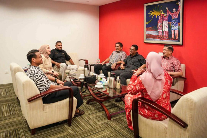 Bersatu, Muda leaders hold talks amid uncertainty over PN