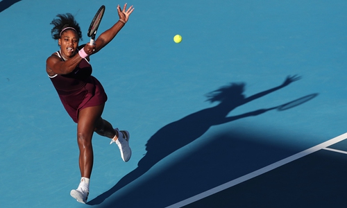 I need to play more like Serena, says Serena