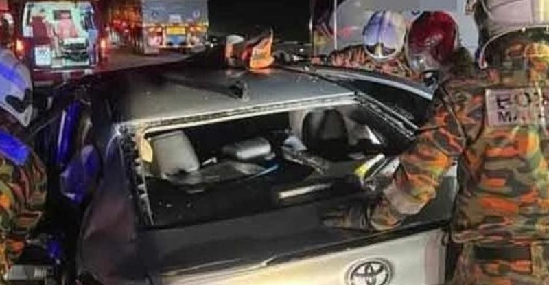 Two Chinese nationals killed, local driver injured in North-South Expressway collision
