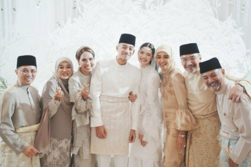 Hishammuddin and Azmin are now in-laws