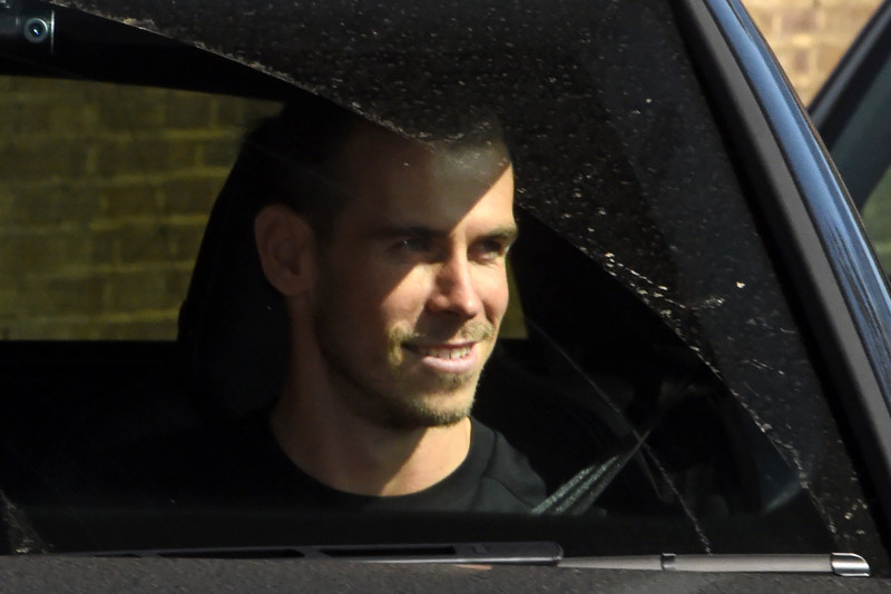 Bale returns to Spurs with injury